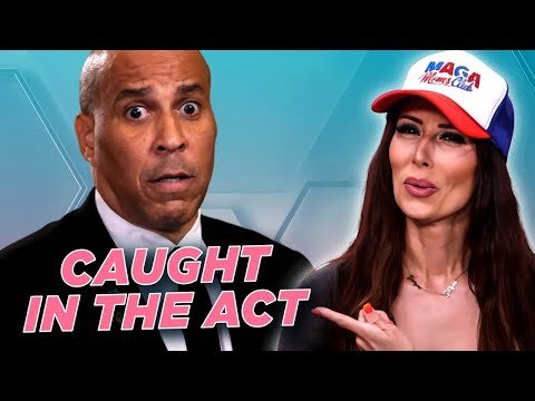 Cory Booker Gives the "Elon Musk Salute" — So Where's the Outrage NOW You Liberal Hypocrites?! 1 Cory Booker Gives the "Elon Musk Salute" — So Where's the Outrage NOW You Liberal Hypocrites?!