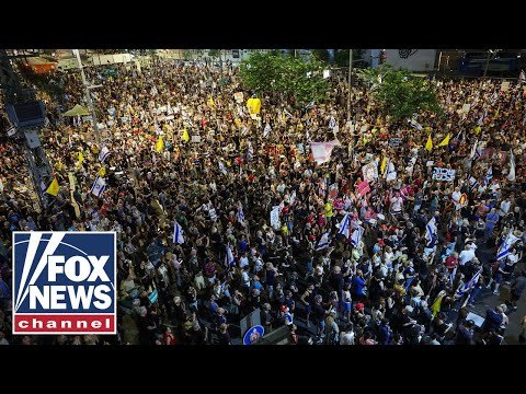 Thousands of Israelis take to the streets to protest Gaza war