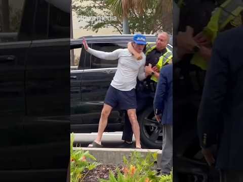 Crazed Leftist GOES INSANE over Trump Supporters 😲