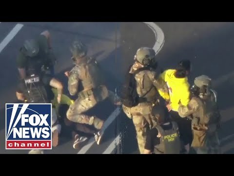 'VERY CONCERNING:' Former detective calls out Chicago PD for mishandling Anti-ICE protests