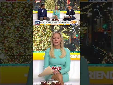 WATCH: Homan SCHOOLS heckler at TPUSA event #foxnews #news #us #fox 1 WATCH: Homan SCHOOLS heckler at TPUSA event #foxnews #news #us #fox