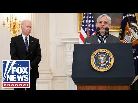 FBI emails appear to implicate Biden administration in Trump Mar-a-Lago raid 1 FBI emails appear to implicate Biden administration in Trump Mar-a-Lago raid