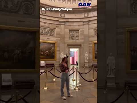 Specialist Madeline Douglas signs Amazing Grace at Capitol Rotunda 1 Specialist Madeline Douglas signs Amazing Grace at Capitol Rotunda