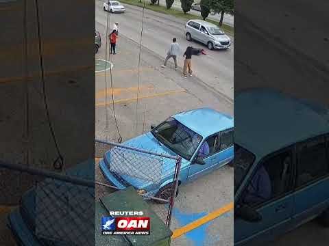 Supermarket employee rescues child who ran toward moving traffic 1 Supermarket employee rescues child who ran toward moving traffic